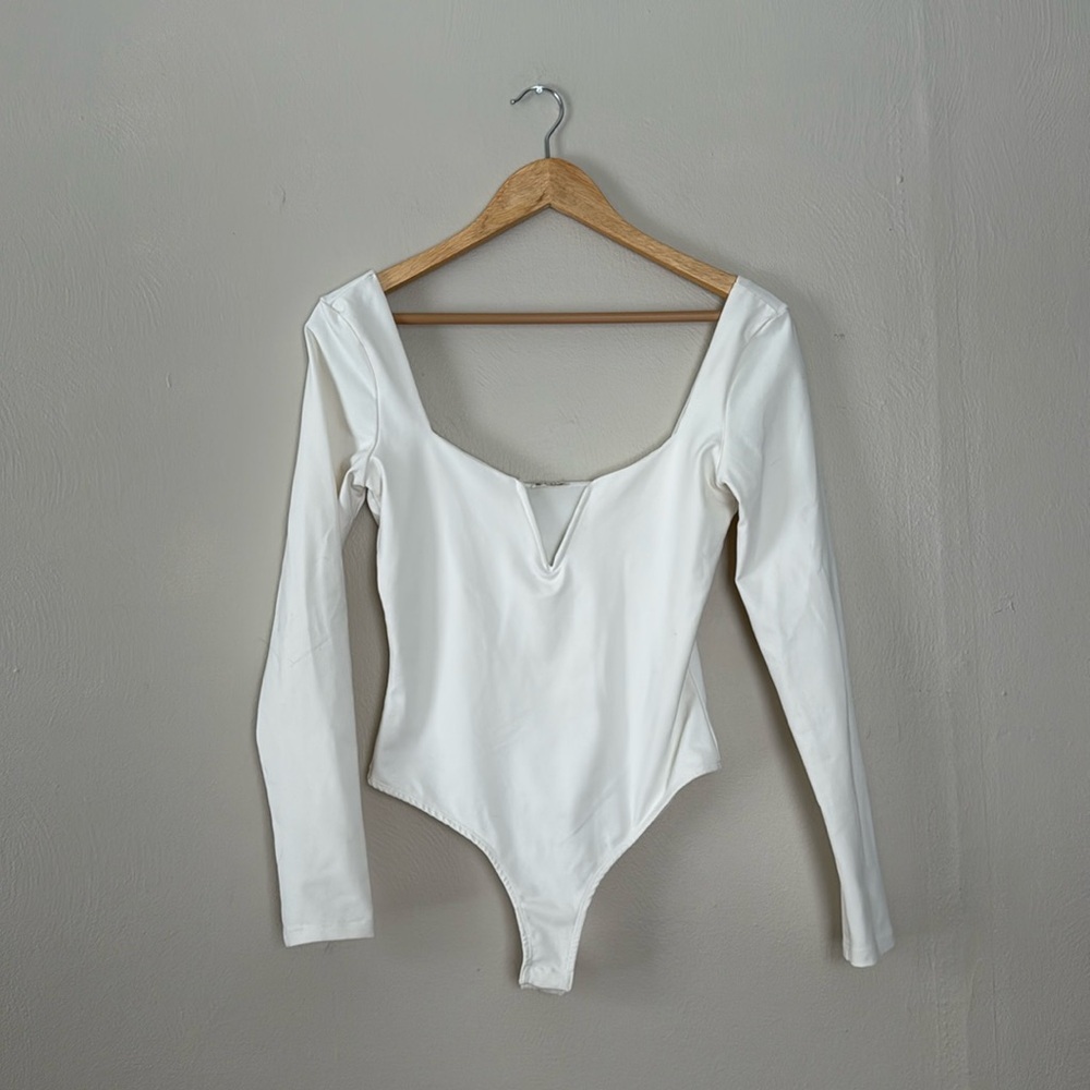 NWOT white Free People V notch bodysuit small